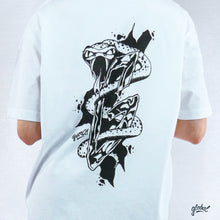 Lade das Bild in den Galerie-Viewer, "Snake G-Shirt" Unisex (Limited Edition)