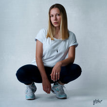 Lade das Bild in den Galerie-Viewer, Classic "Chair Rider" Shirt Girly weiss