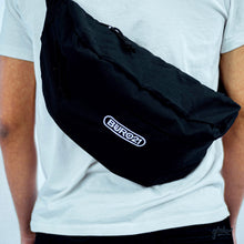 Lade das Bild in den Galerie-Viewer, Oversized „BÜRO21“ Body Bag
