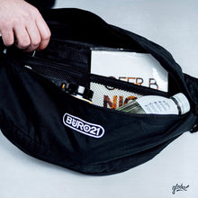 Lade das Bild in den Galerie-Viewer, Oversized „BÜRO21“ Body Bag
